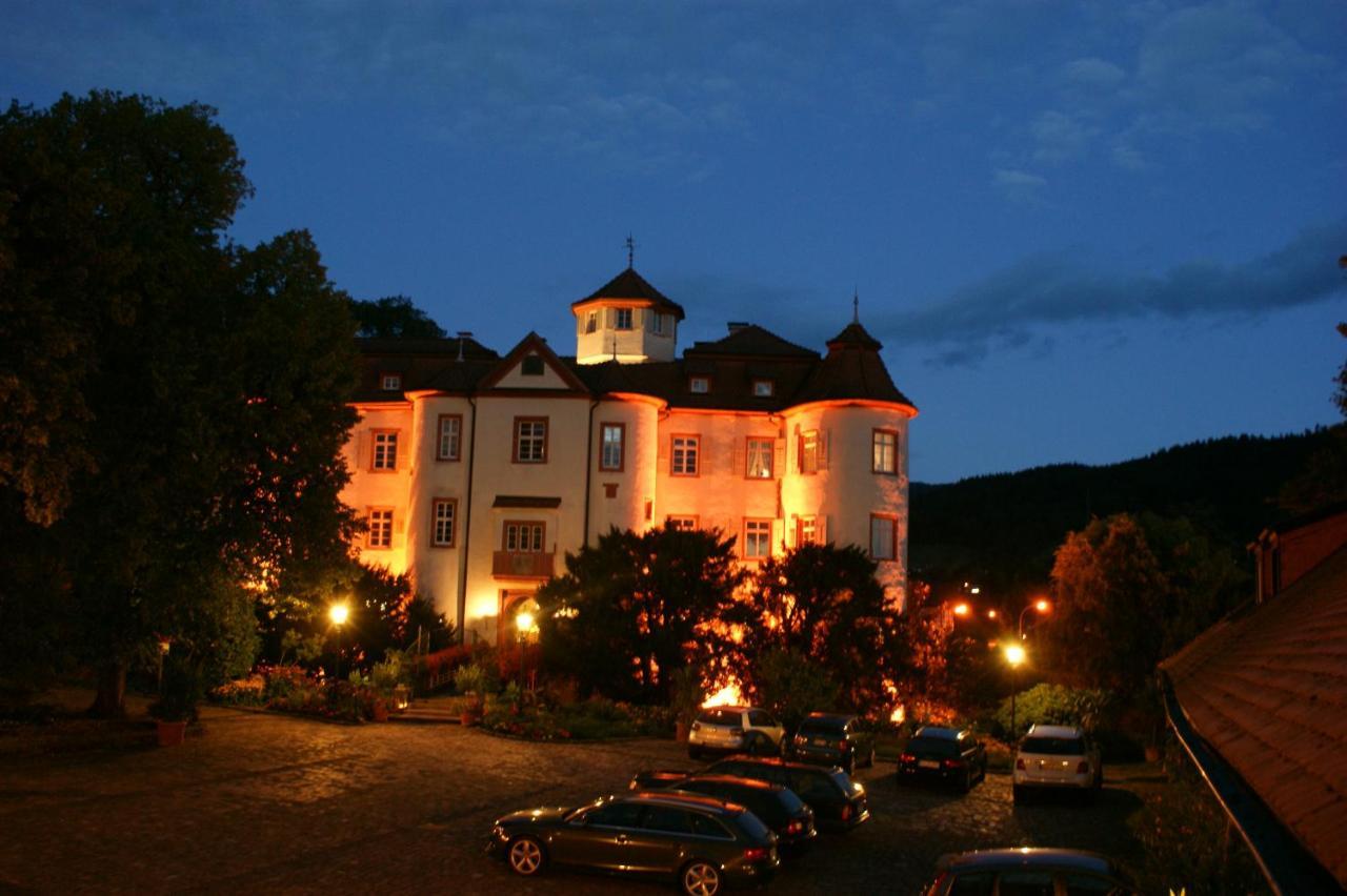Hotel Residenz Im Schloss Neuweier Baden-Baden Luaran gambar